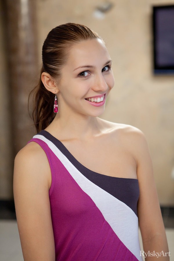 Александра, 39